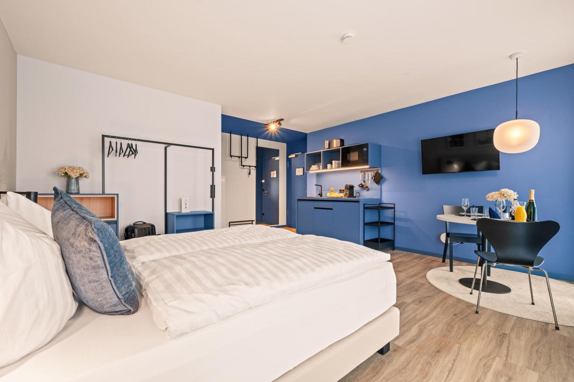 Motel42-Temporary Living FDH Екстериор снимка