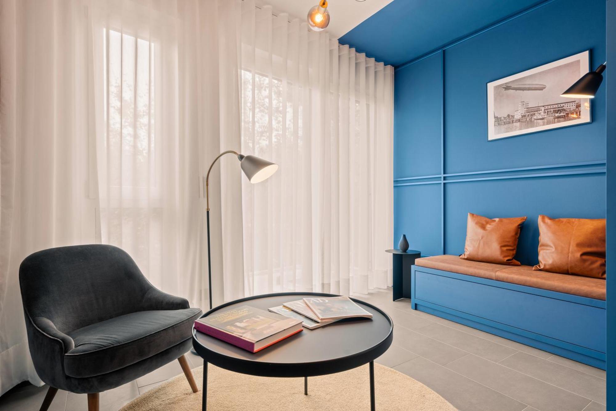 Motel42-Temporary Living FDH Екстериор снимка